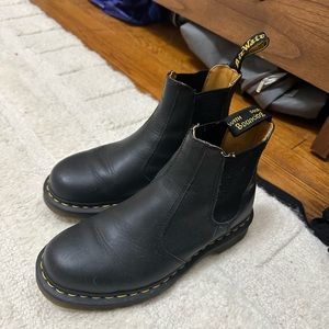 Dr. Martens chelsea boot 2976